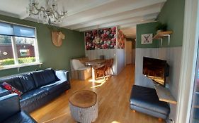 Chalet Hoenderloo Den